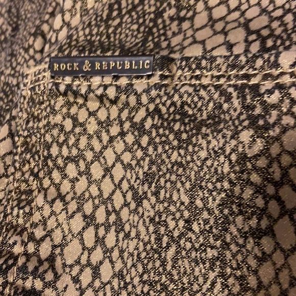 Rock & Republic Berlin Snakeskin Metallic Pant - Picture 7 of 9
